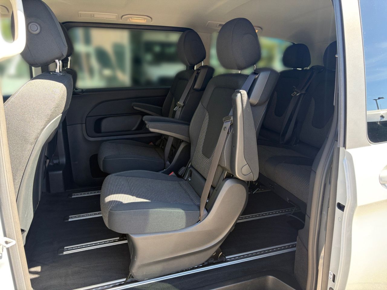 Mercedes-Benz EQV – Bild 14