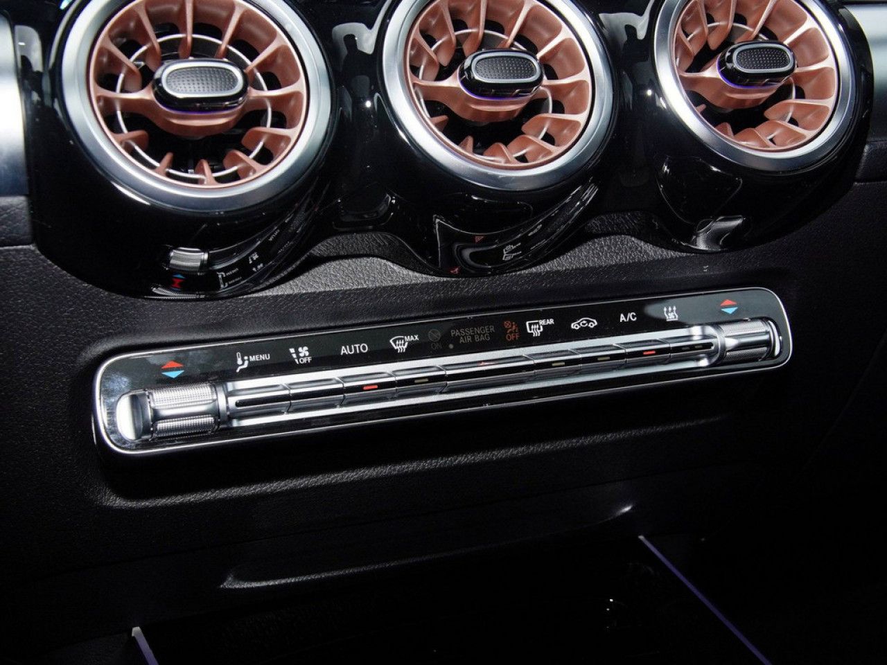 Mercedes-Benz EQB – Bild 13