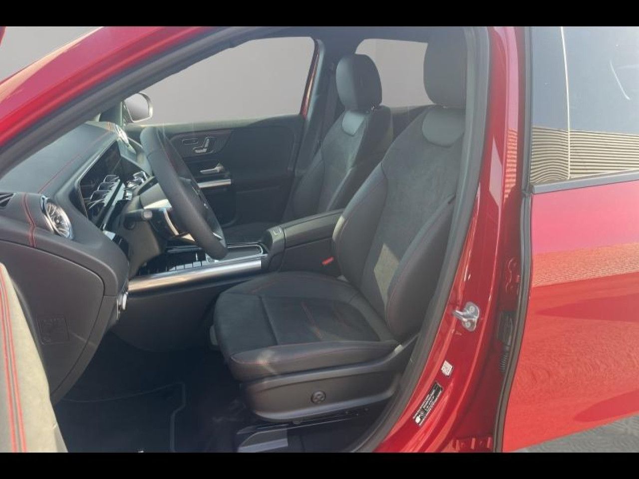 Photo du v&eacute;hicule 12 / 18