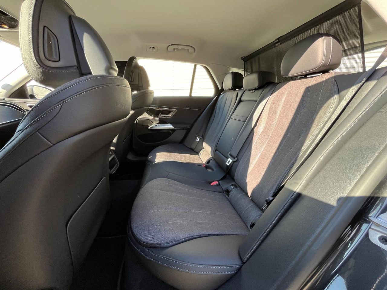 Mercedes-Benz E-Klasse – Bild 19