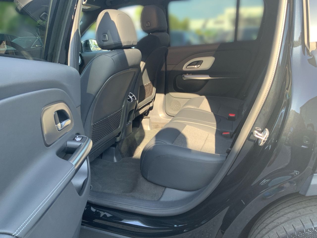 Mercedes-Benz GLB – Bild 14