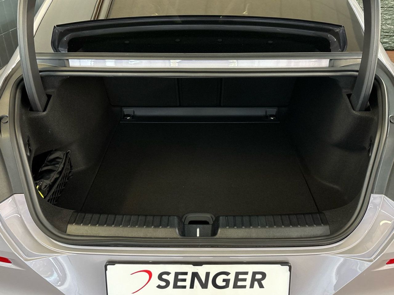 Mercedes-Benz C-Klasse – Bild 16