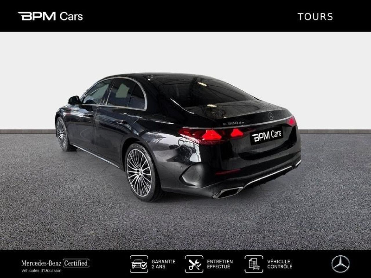 Photo du v&eacute;hicule 3 / 18