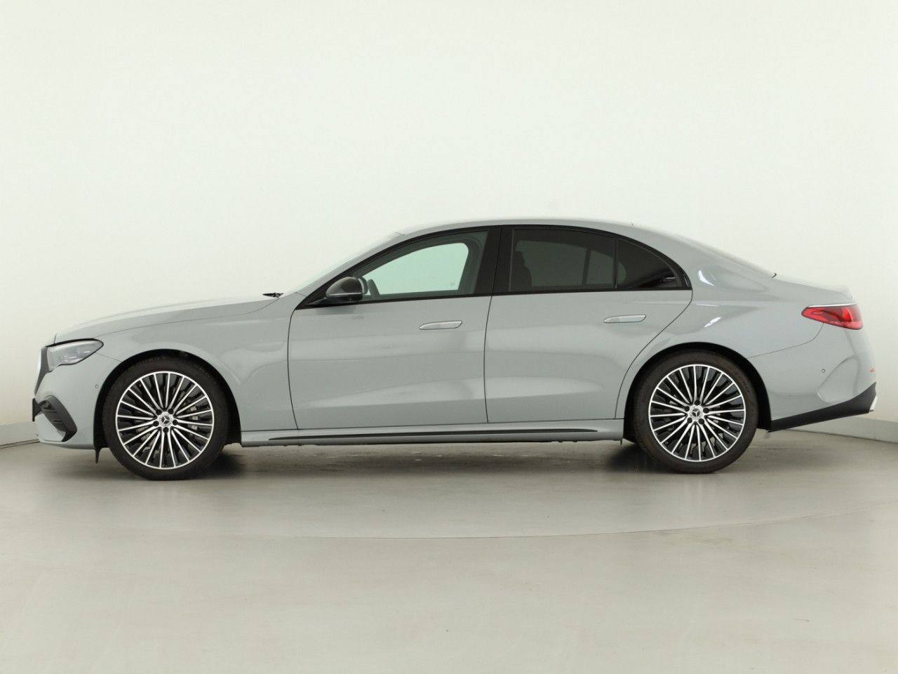 Mercedes-Benz E-Klasse – Bild 7