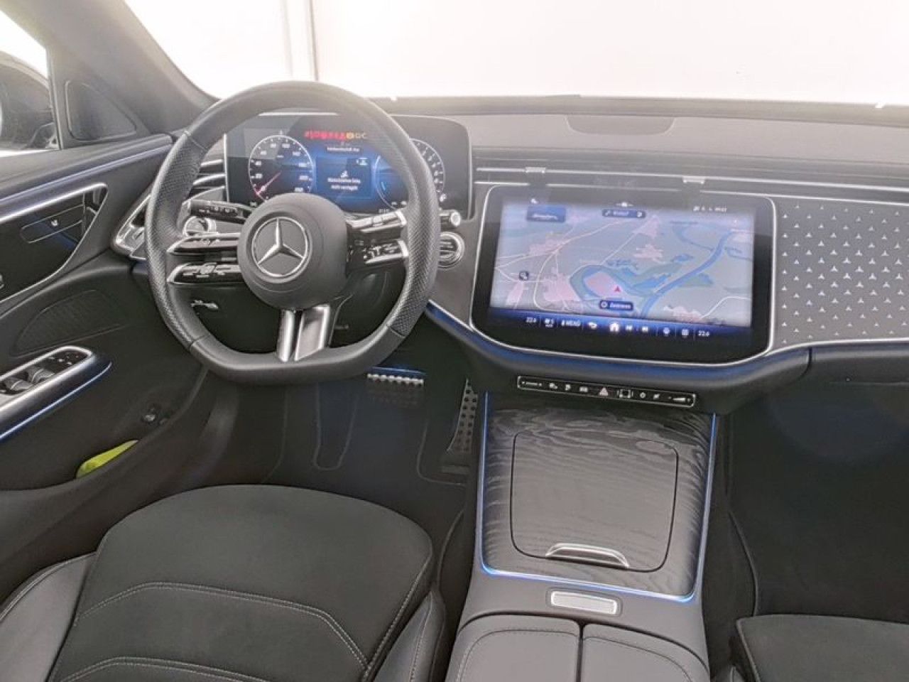 Mercedes-Benz E-Klasse – Bild 7