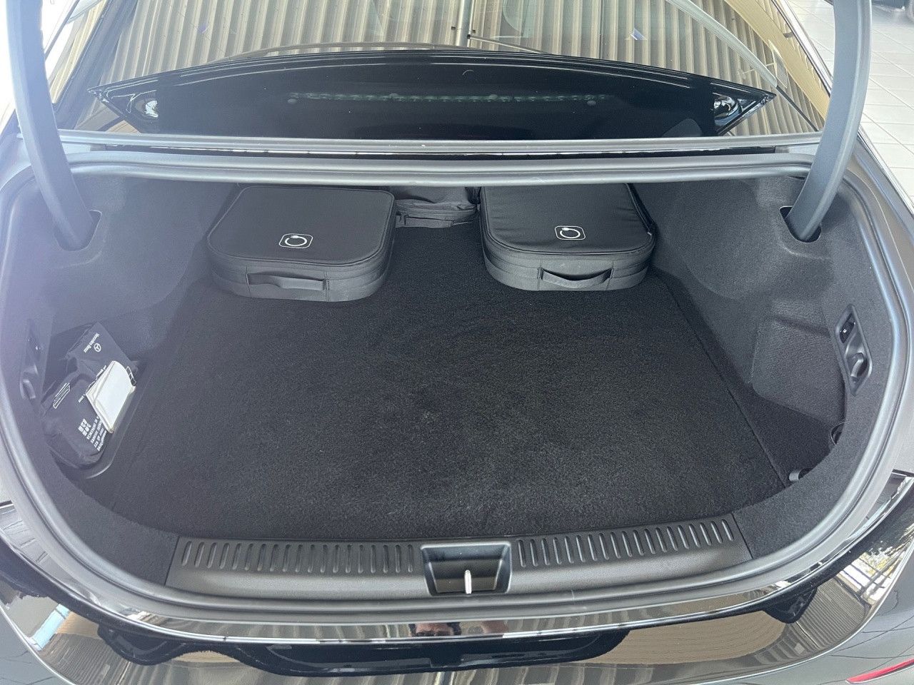 Mercedes-Benz E-Klasse – Bild 11