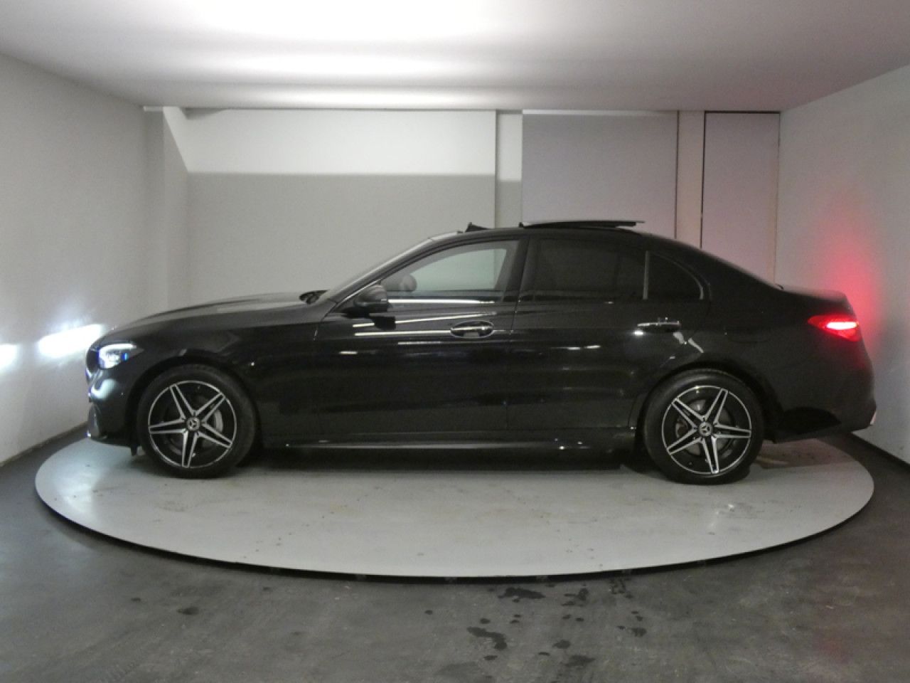 Photo du v&eacute;hicule 6 / 18