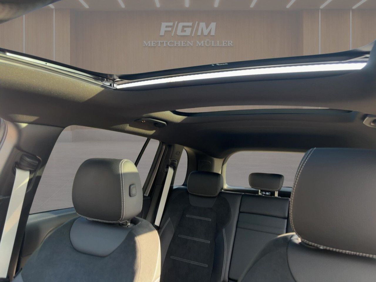 Mercedes-Benz GLB – Bild 16