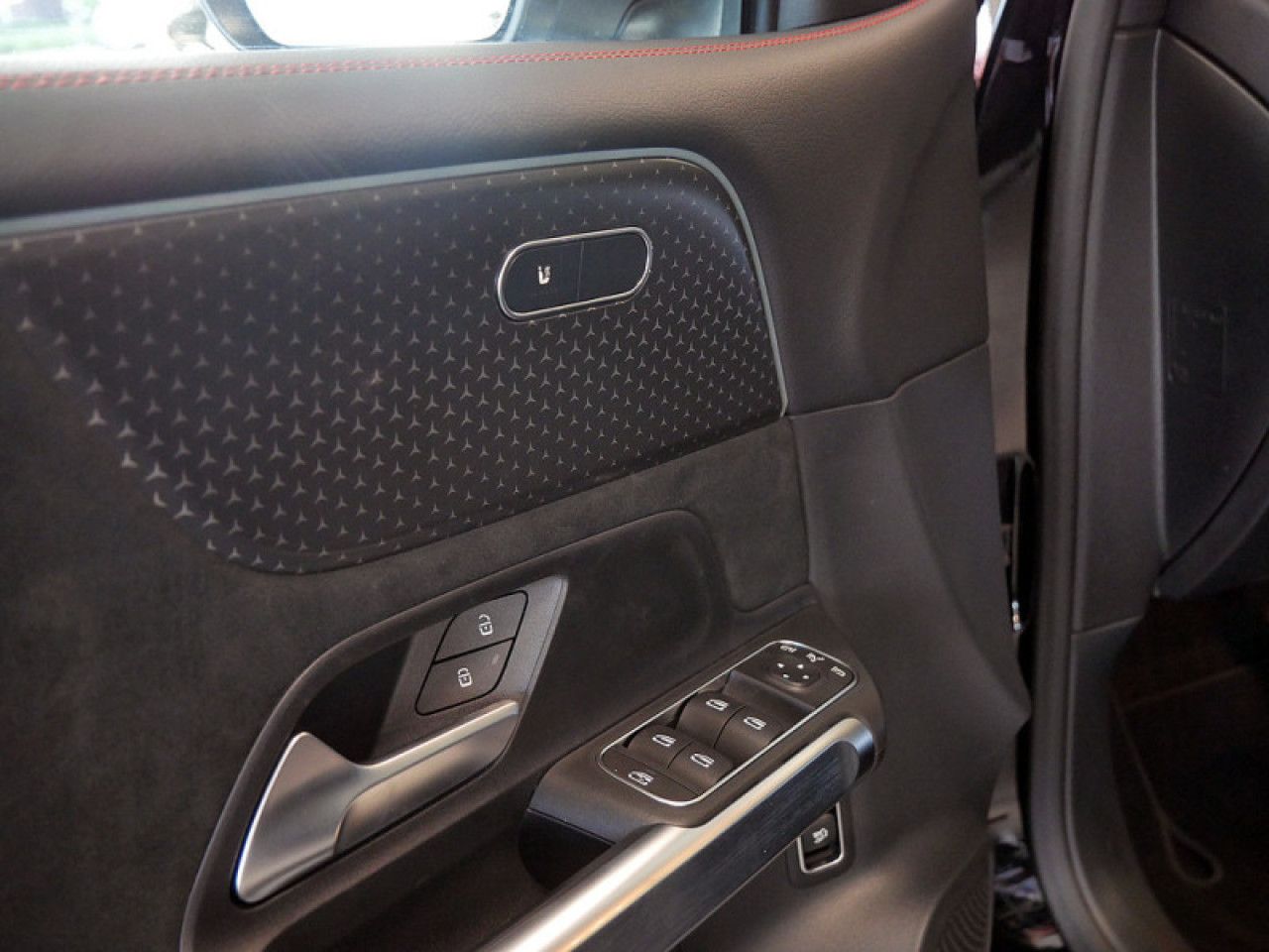 Mercedes-Benz GLB – Bild 15
