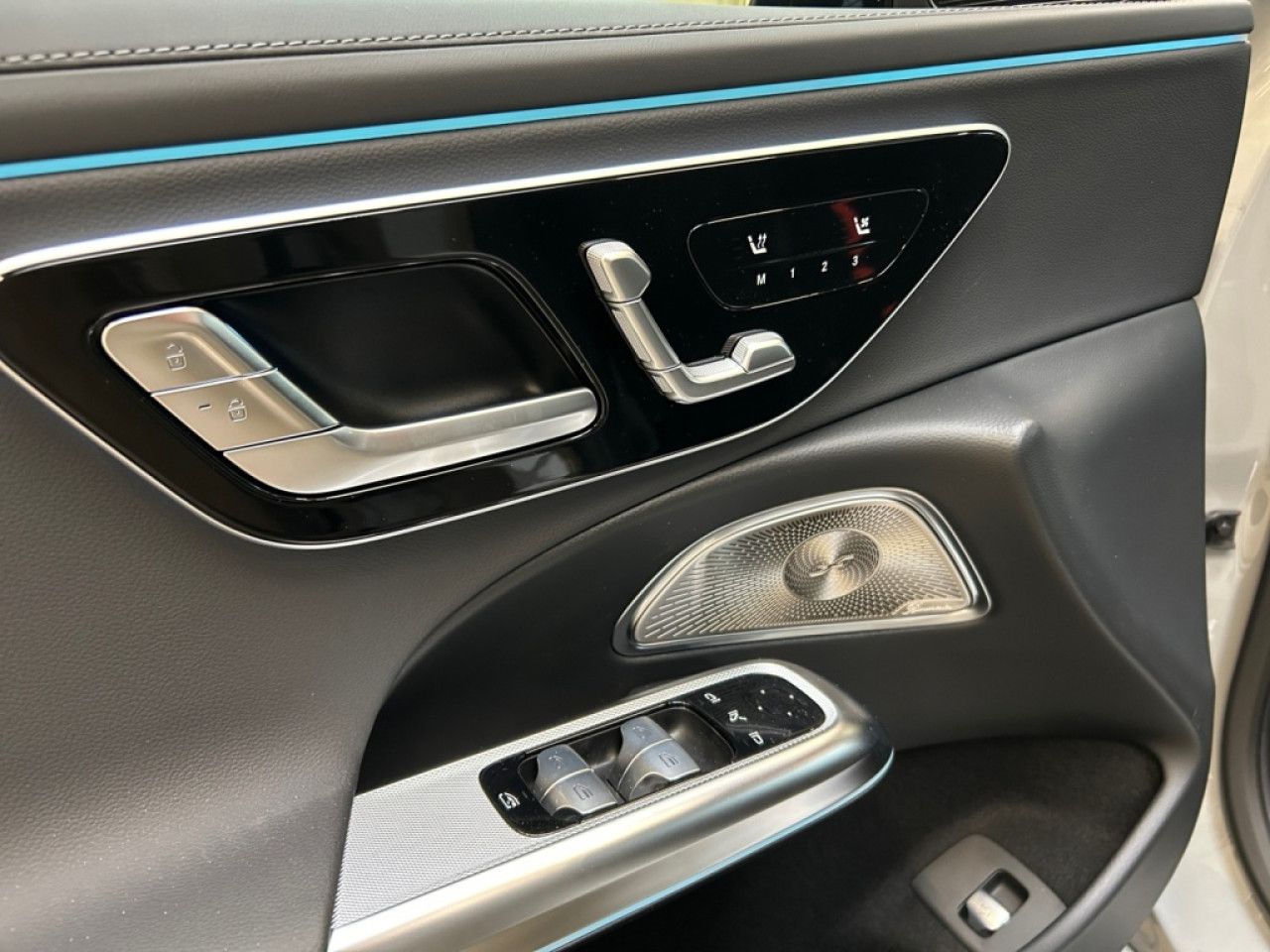 Mercedes-Benz E-Klasse – Bild 9