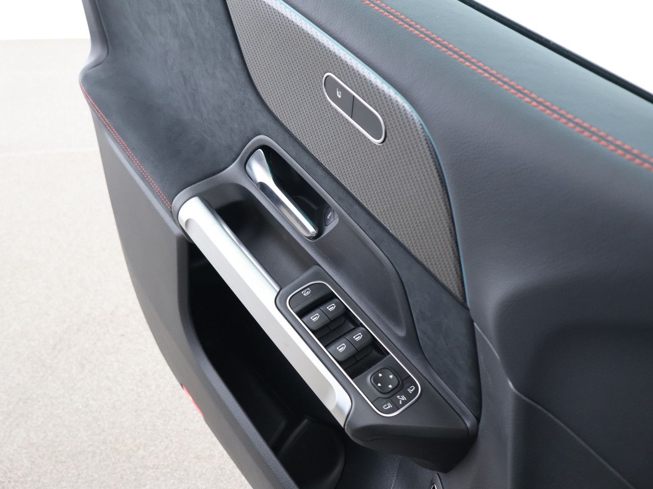 Mercedes-Benz GLB – Bild 13