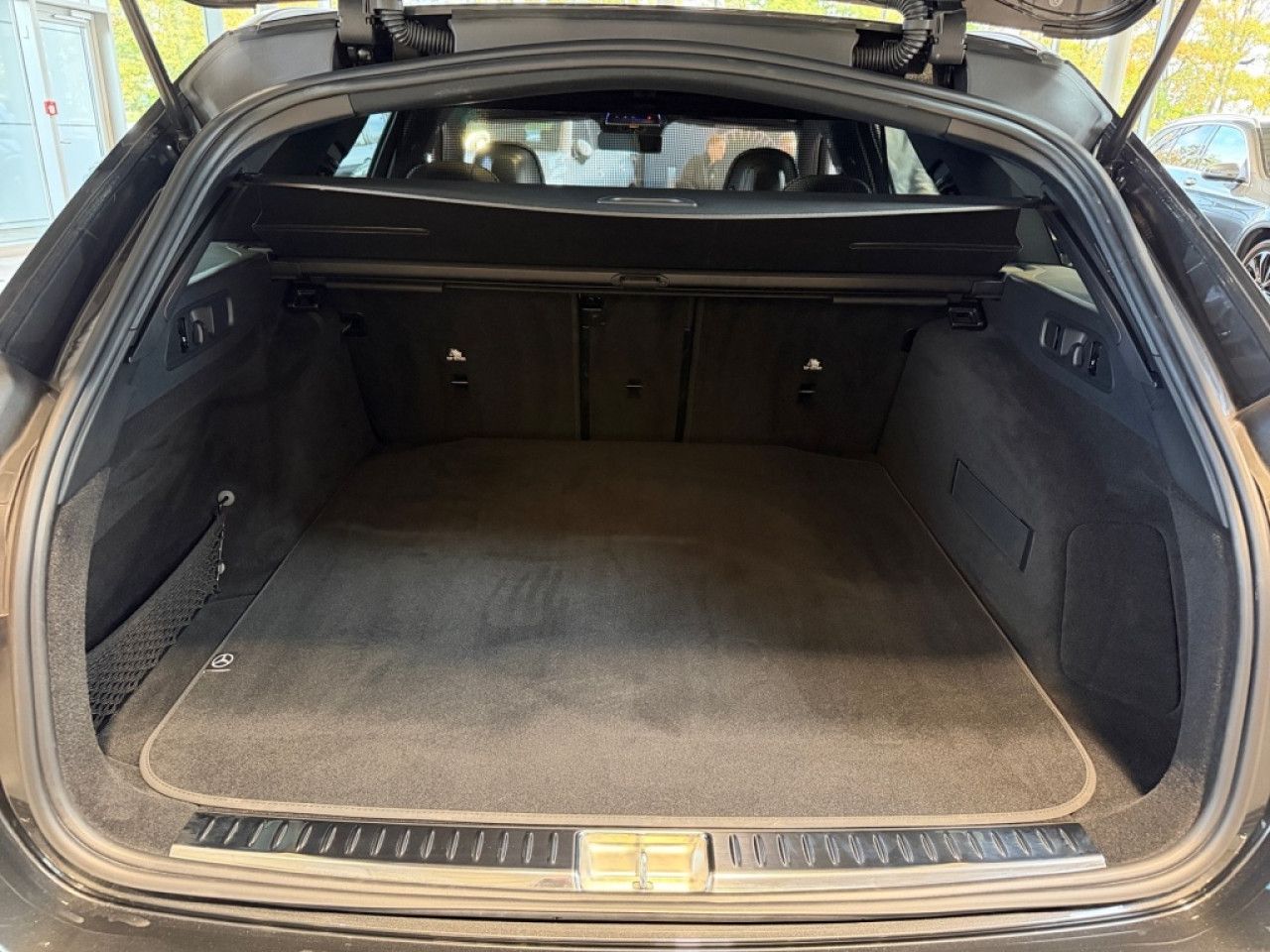 Mercedes-Benz E-Klasse – Bild 10