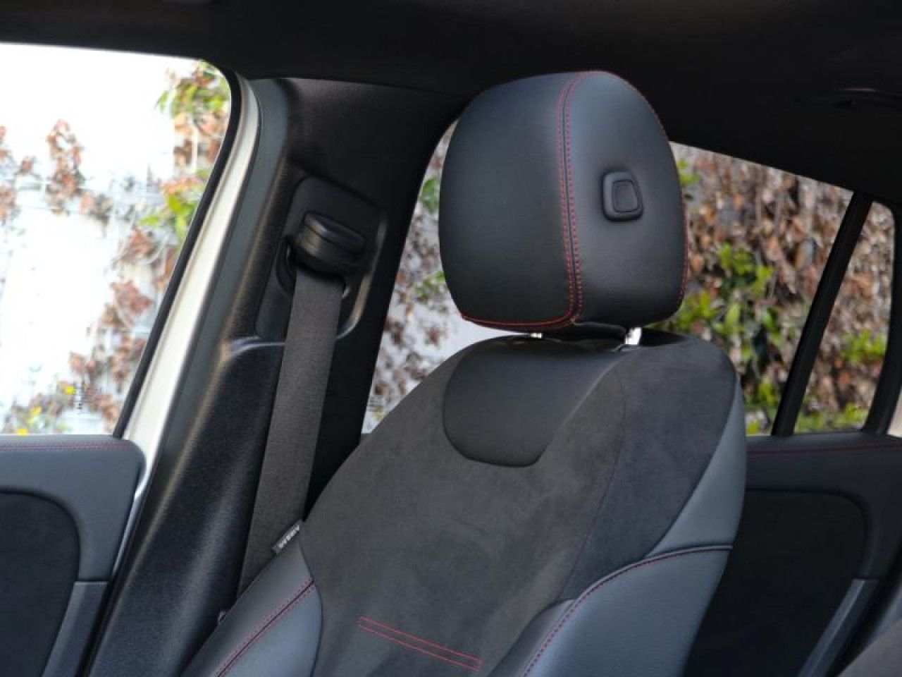 Photo du v&eacute;hicule 17 / 18