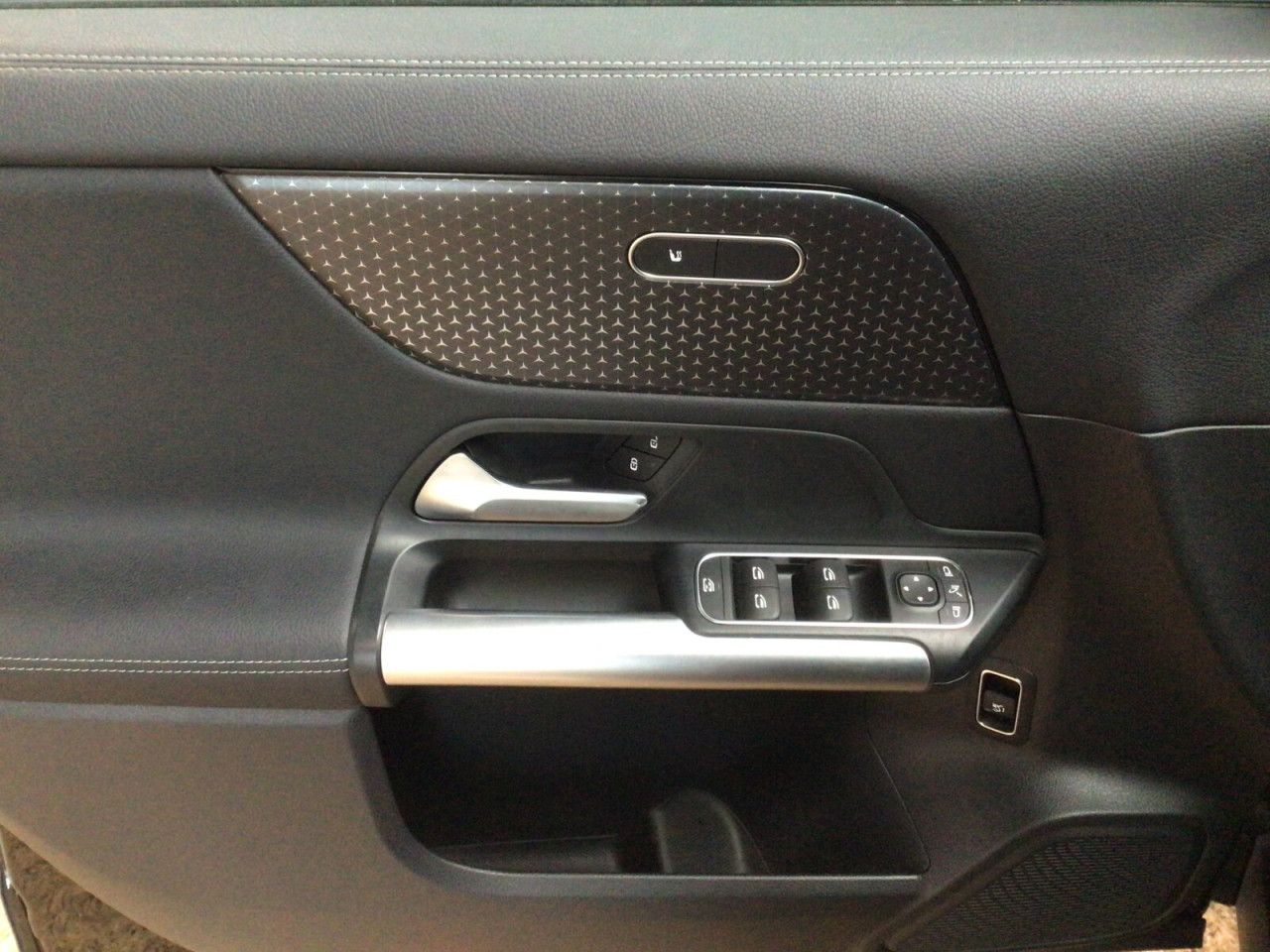 Fahrzeugbild 14 / 17