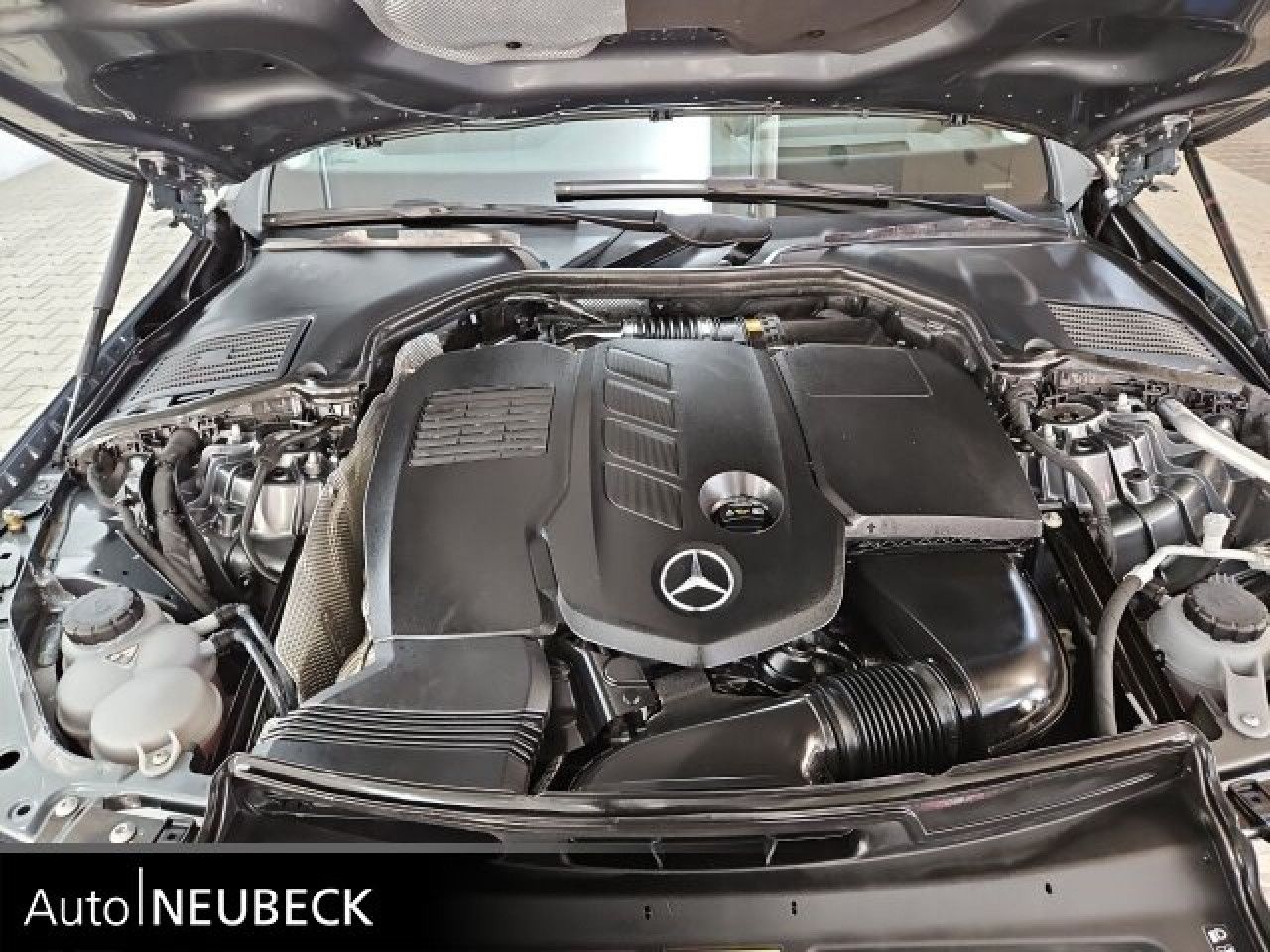 Mercedes-Benz C-Klasse – Bild 24