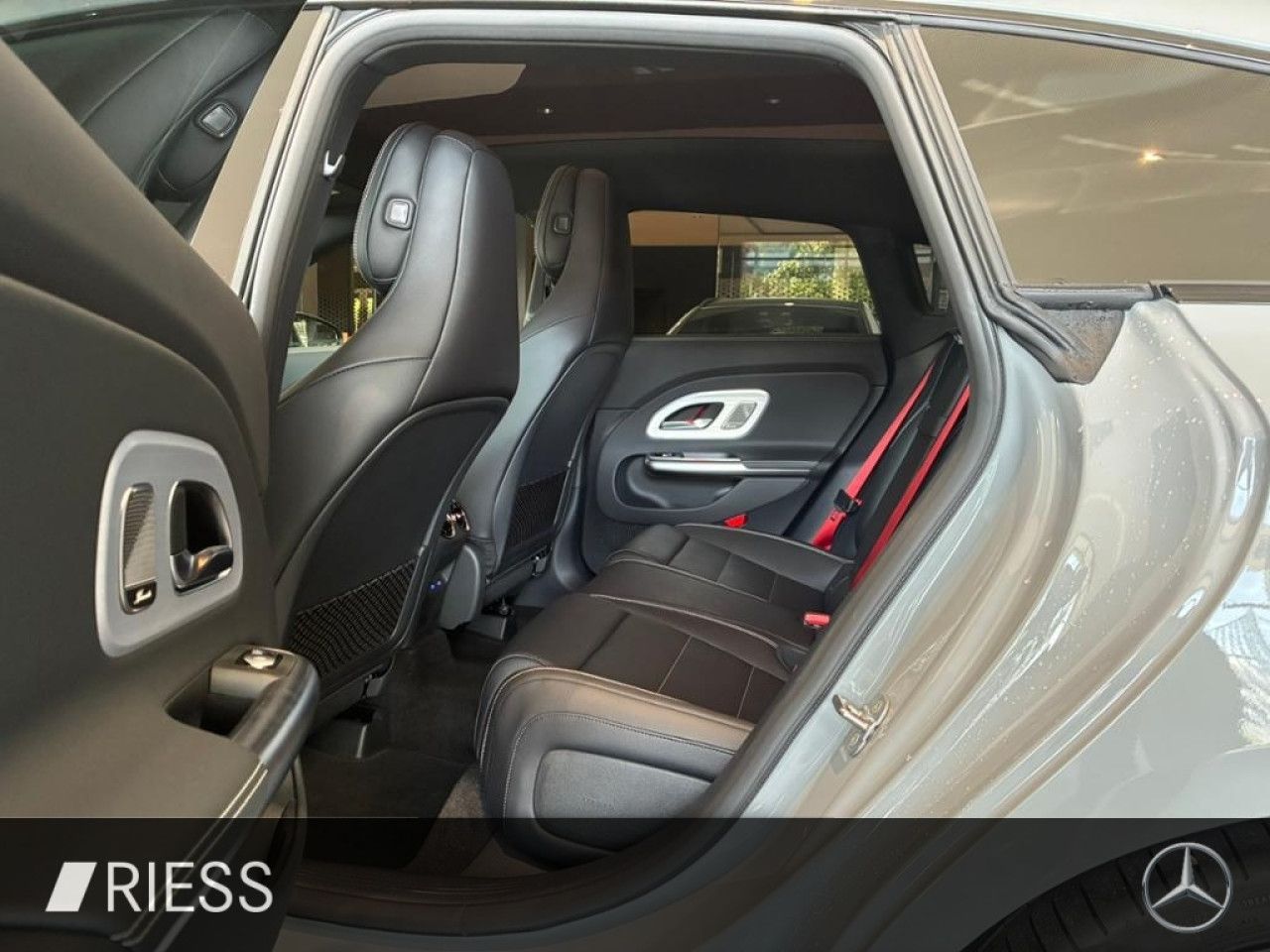 Mercedes-Benz CLA – Bild 4