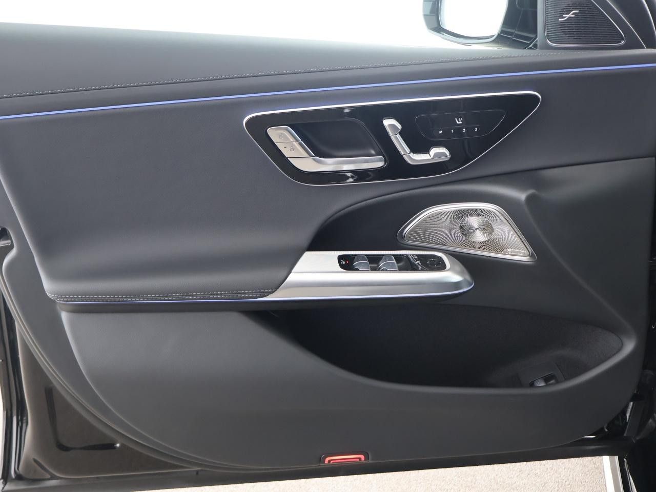 Mercedes-Benz E-Klasse – Bild 12