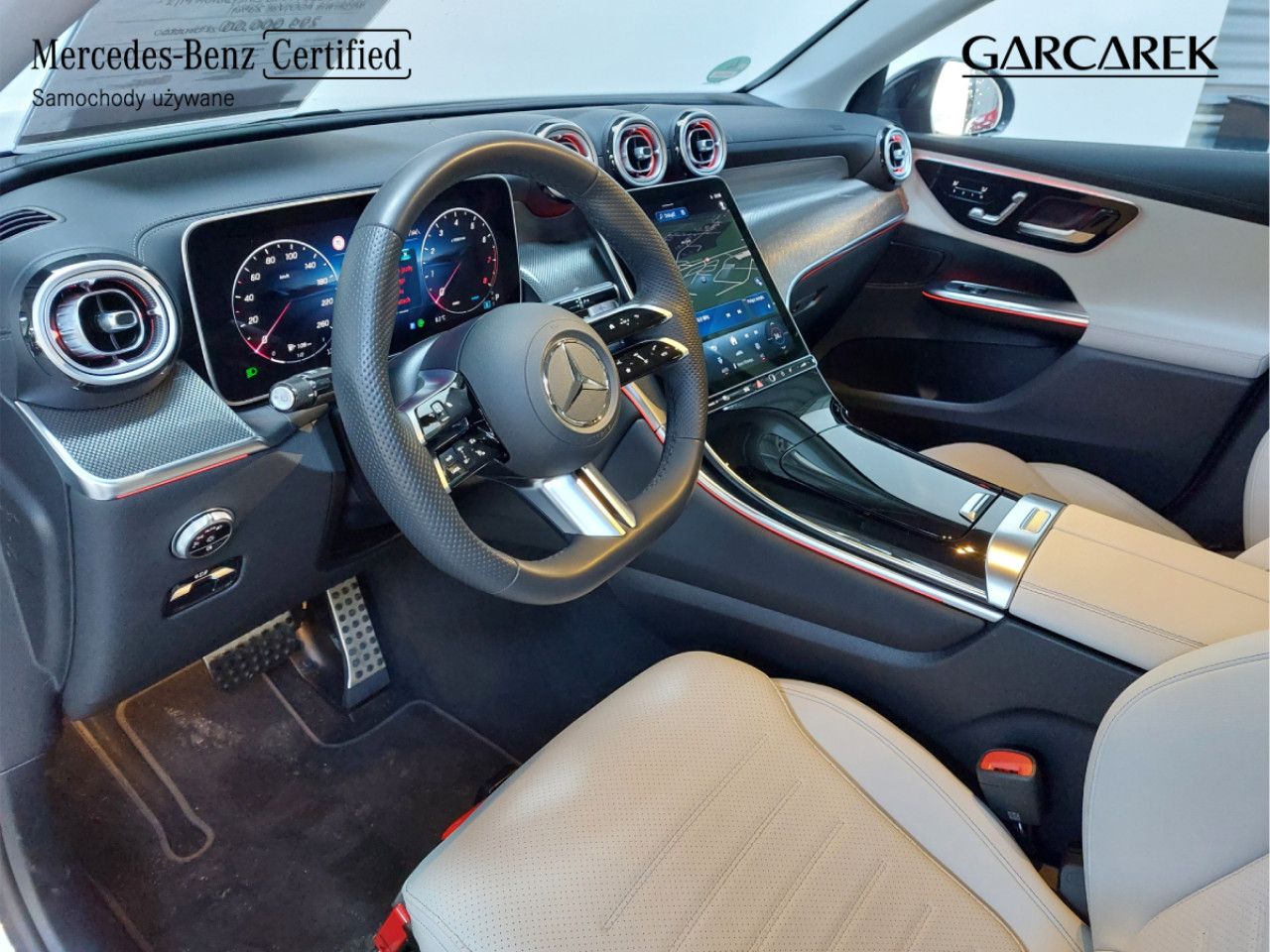 Zdjęcie pojazdu 14 / 19