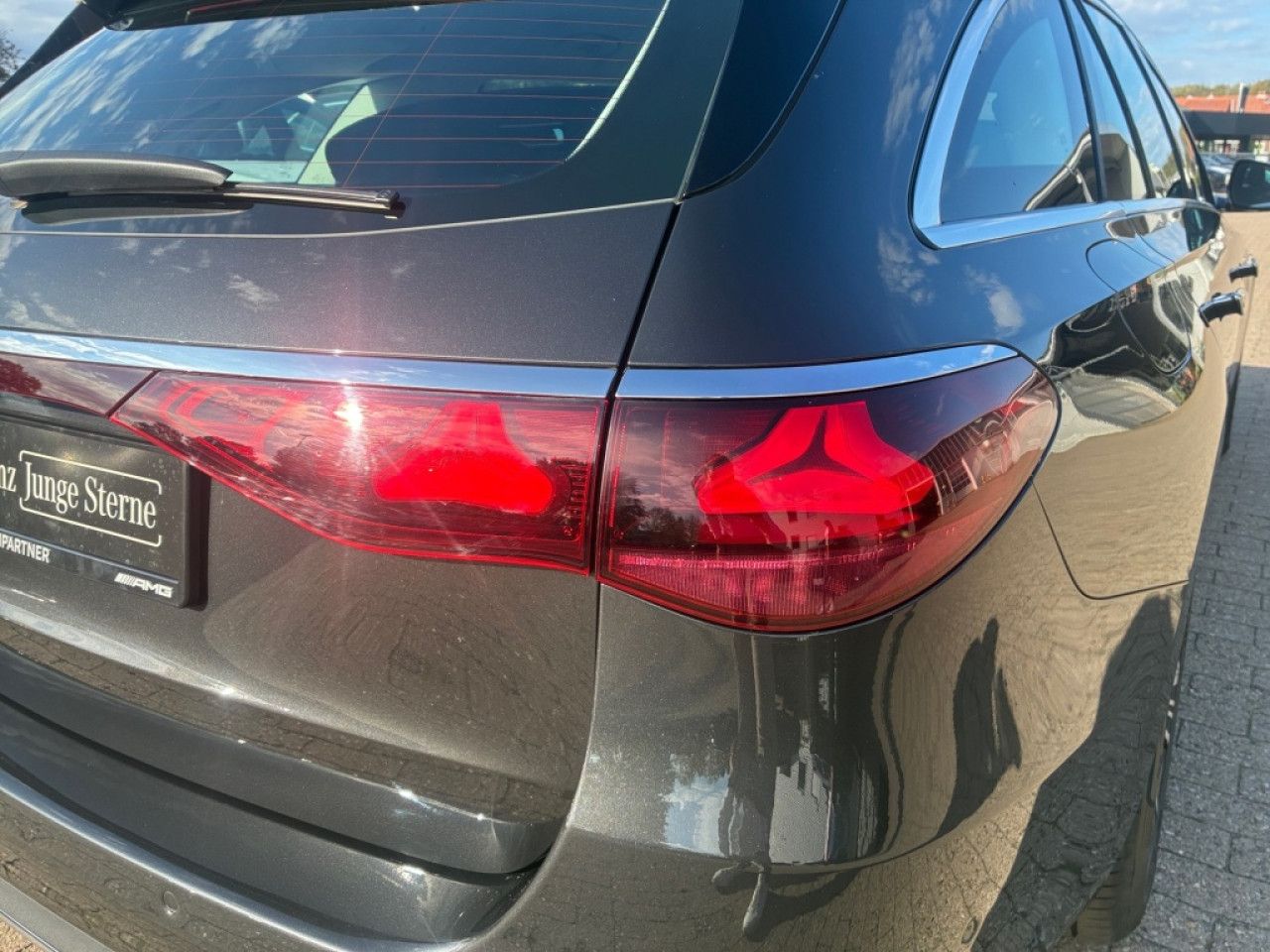 Mercedes-Benz E-Klasse – Bild 11