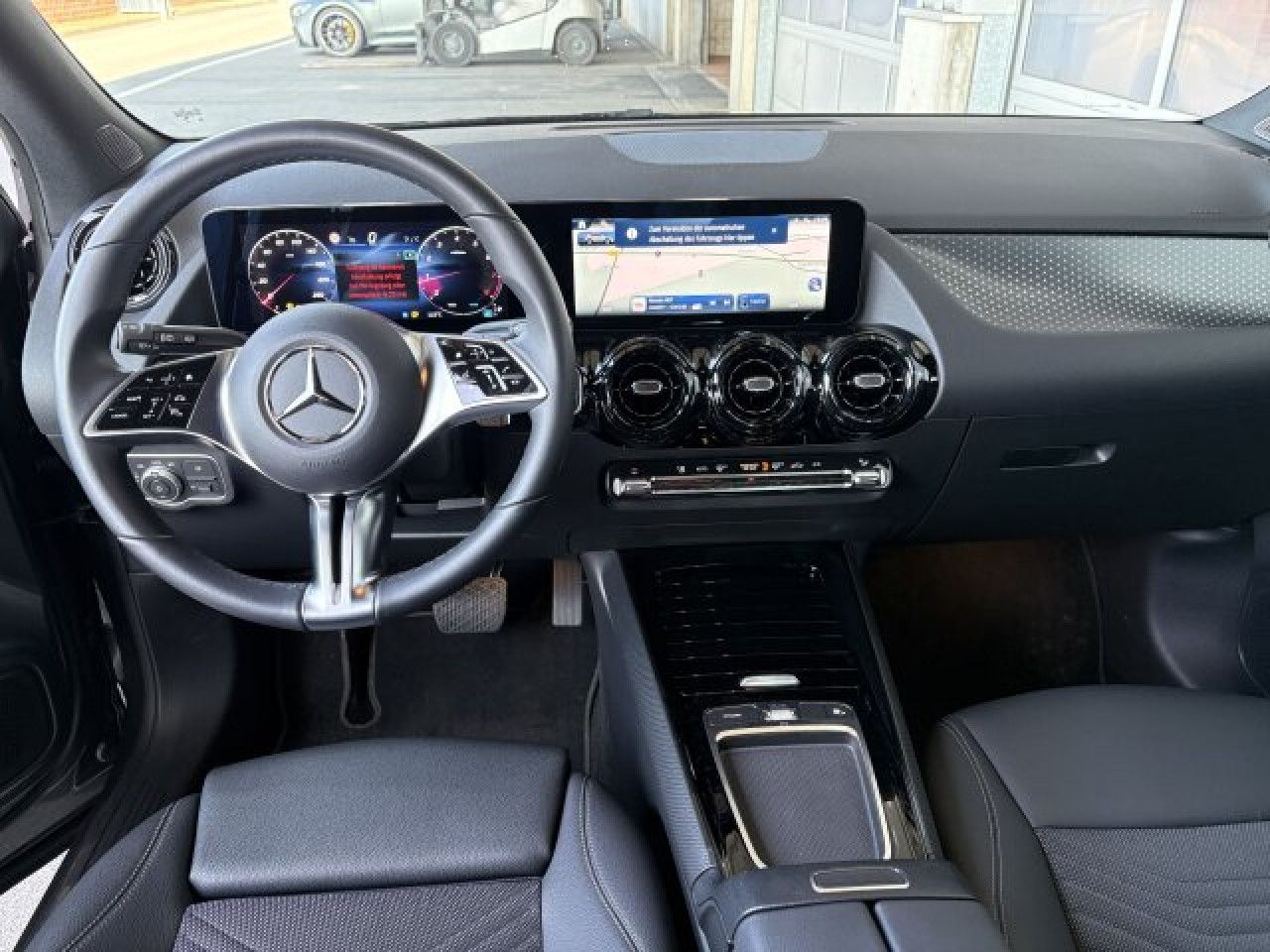Mercedes-Benz GLA – Bild 2
