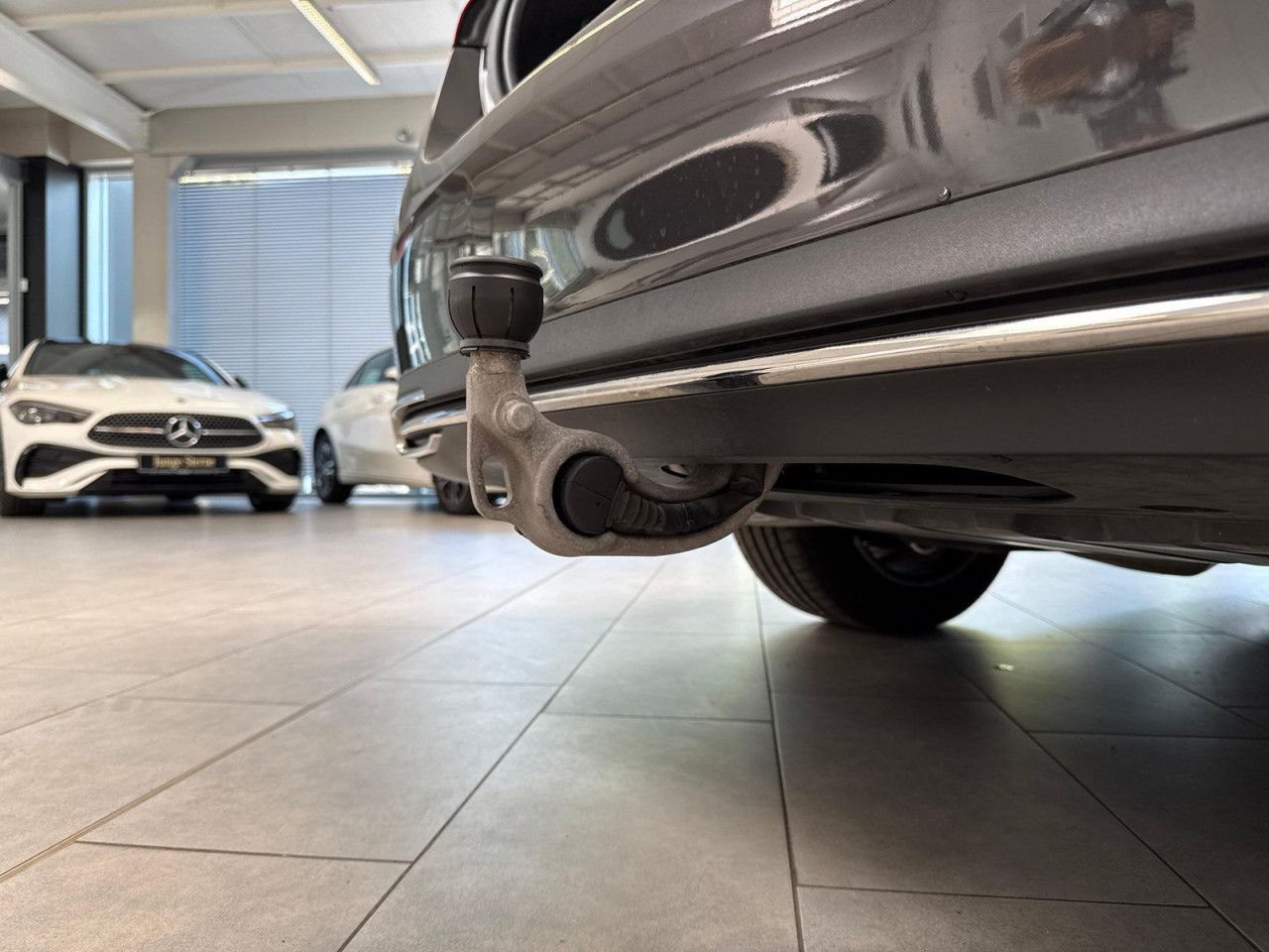 Mercedes-Benz E-Klasse – Bild 4
