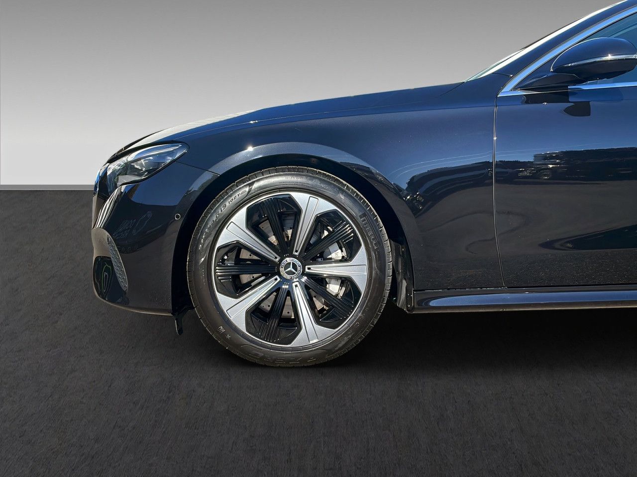 Mercedes-Benz E-Klasse – Bild 3