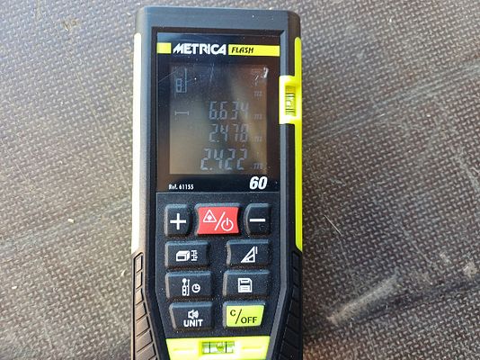 Vehicle image 6 / 13