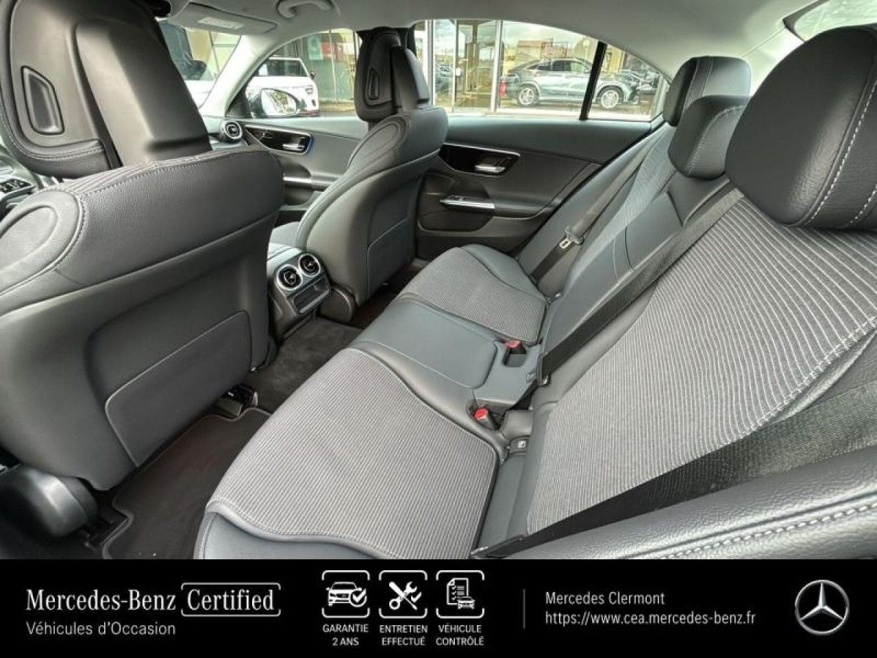 Photo du v&eacute;hicule 11 / 18