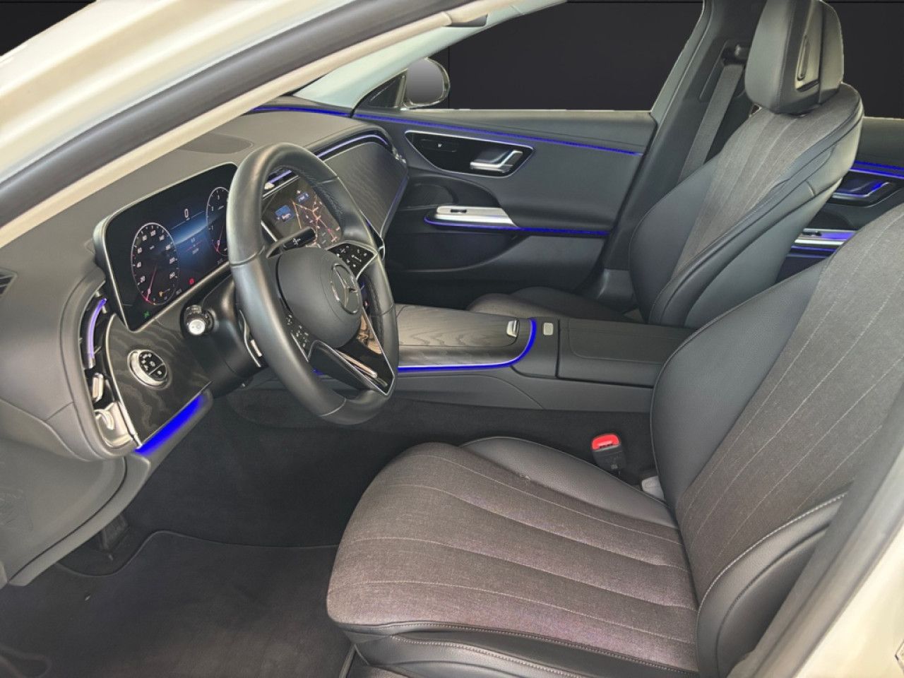 Mercedes-Benz E-Klasse – Bild 8