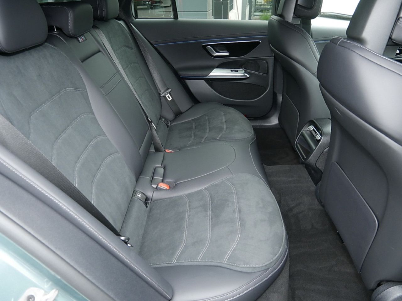 Mercedes-Benz E-Klasse – Bild 7