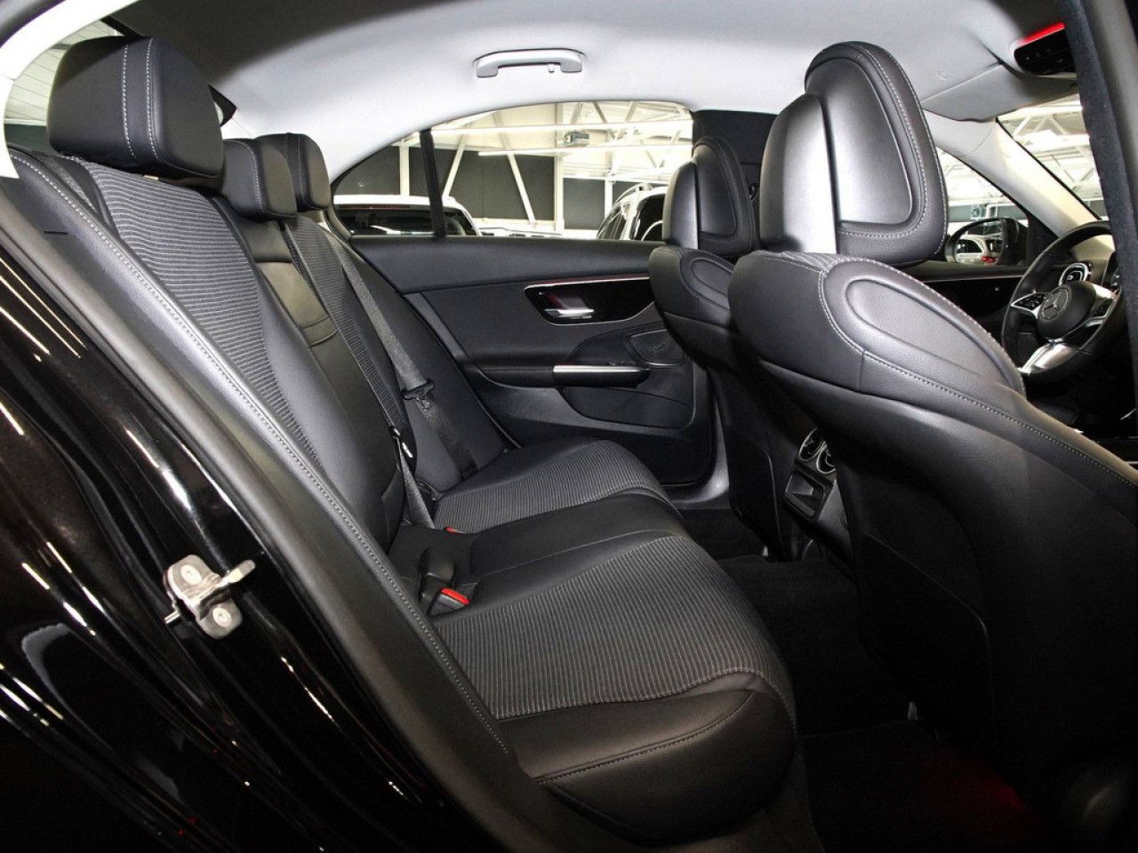 Mercedes-Benz C-Klasse – Bild 8