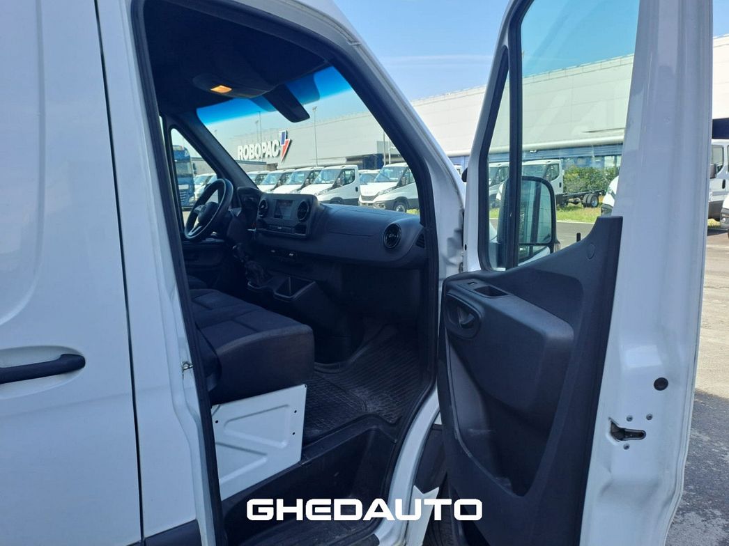 Mercedes-Benz | MERCEDES -BENZ SPRINTER