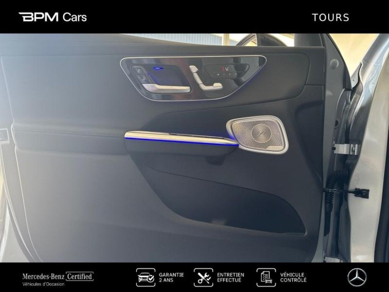 Photo du v&eacute;hicule 10 / 18