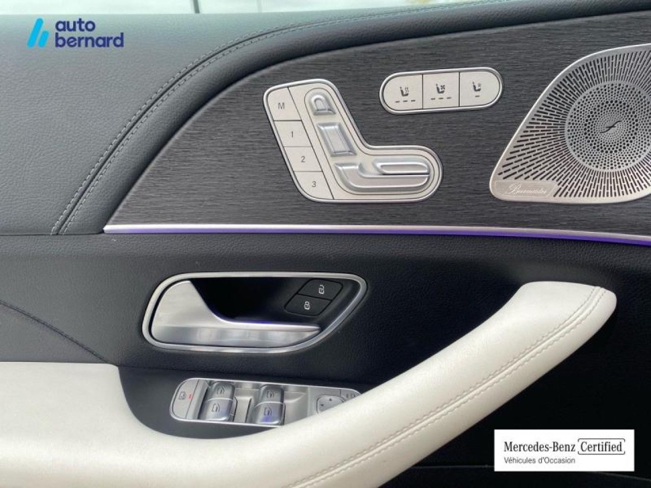 Photo du v&eacute;hicule 17 / 18