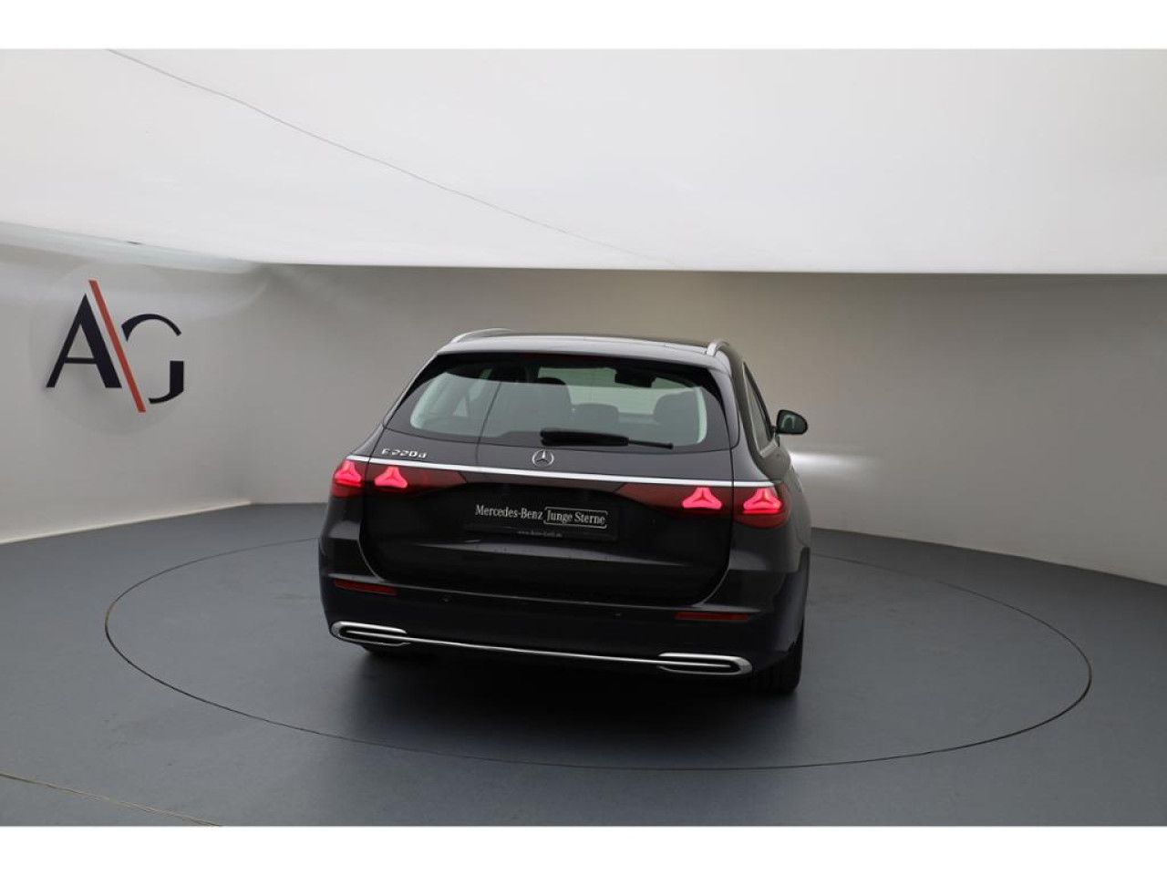 Mercedes-Benz E-Klasse – Bild 4