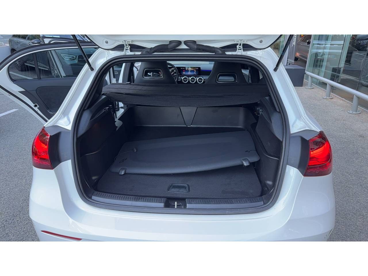 Photo du véhicule 9 / 17