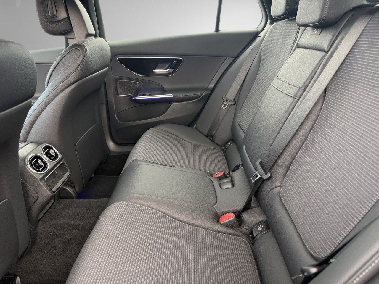 Fahrzeugbild 16 / 25