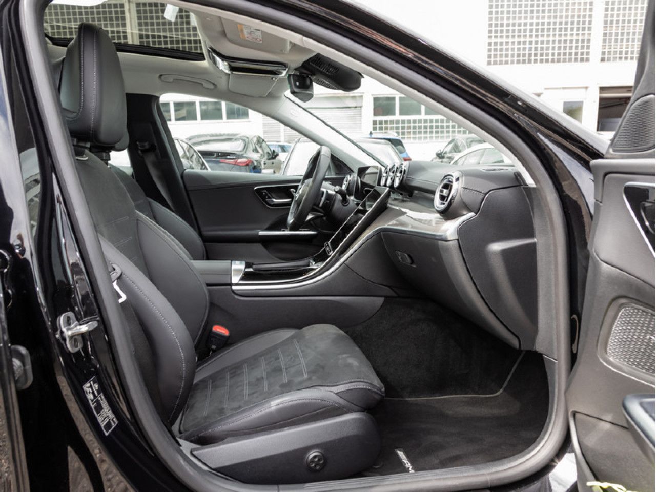 Mercedes-Benz C-Klasse – Bild 8