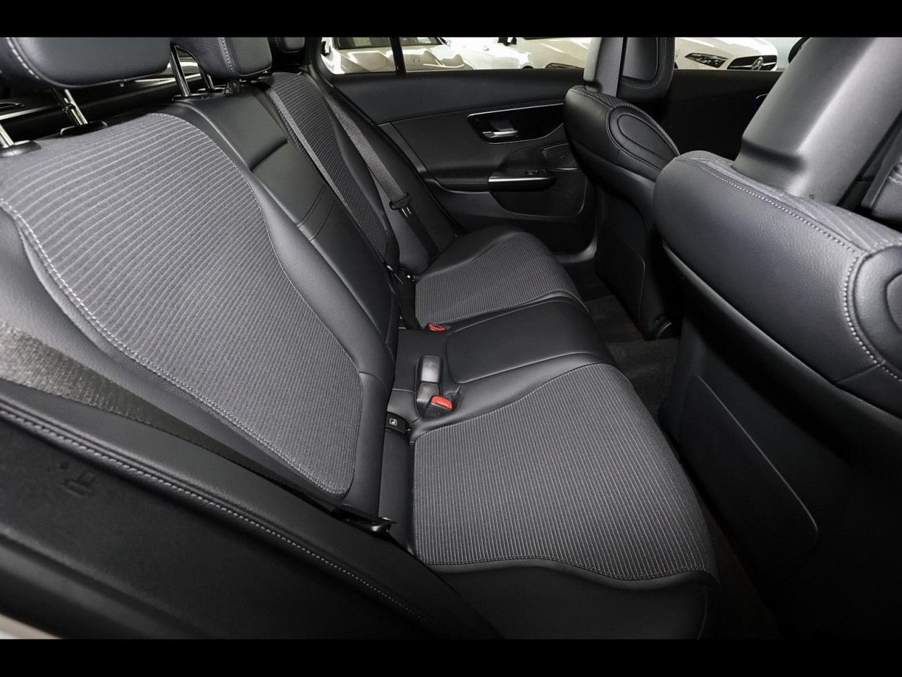 Mercedes-Benz C-Klasse – Bild 6