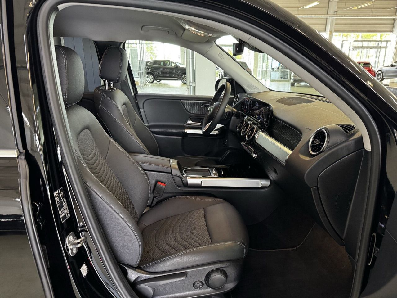 Mercedes-Benz GLB – Bild 15