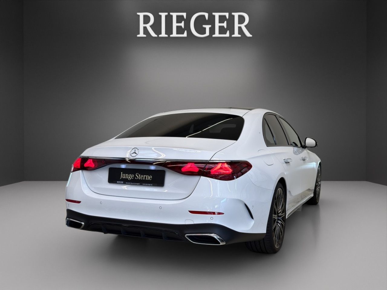 Mercedes-Benz E-Klasse – Bild 13