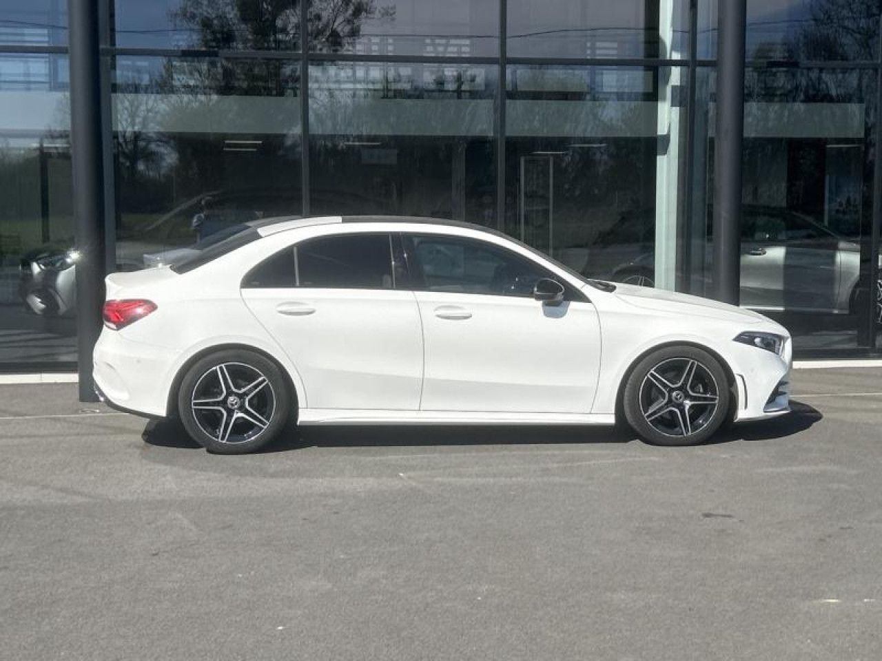 Photo du v&eacute;hicule 6 / 18