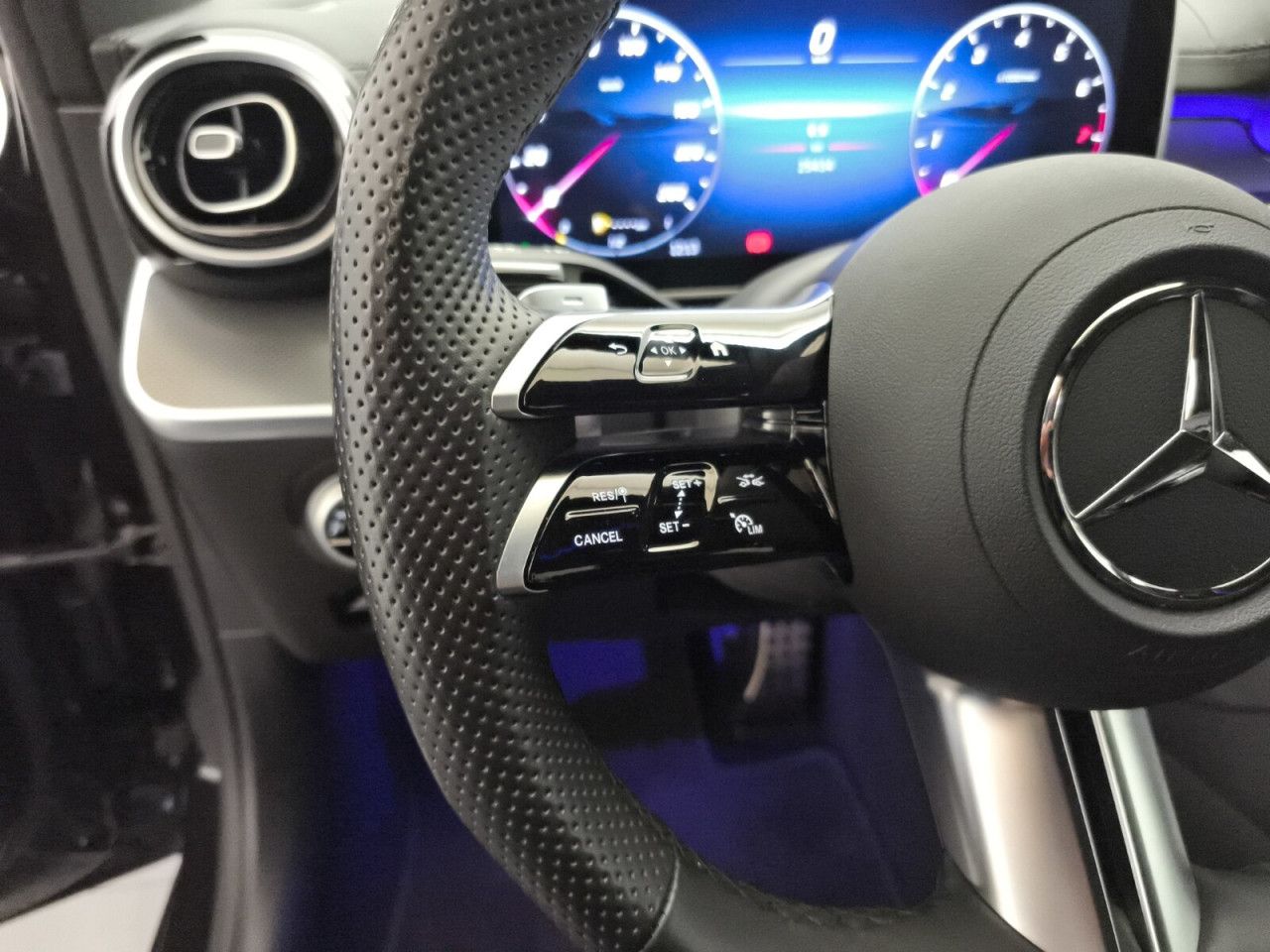 Mercedes-Benz C-Klasse – Bild 16