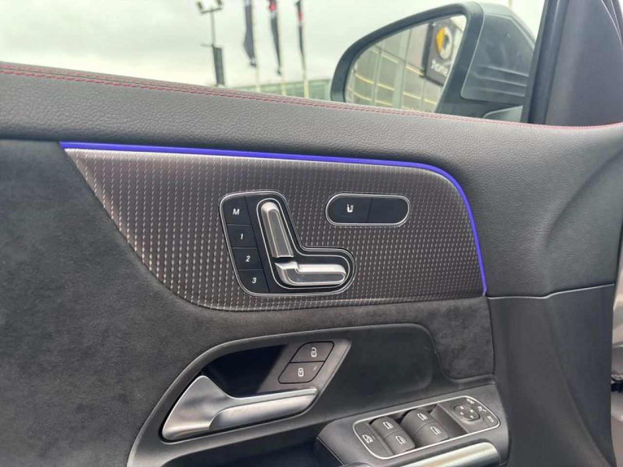 Photo du v&eacute;hicule 18 / 18