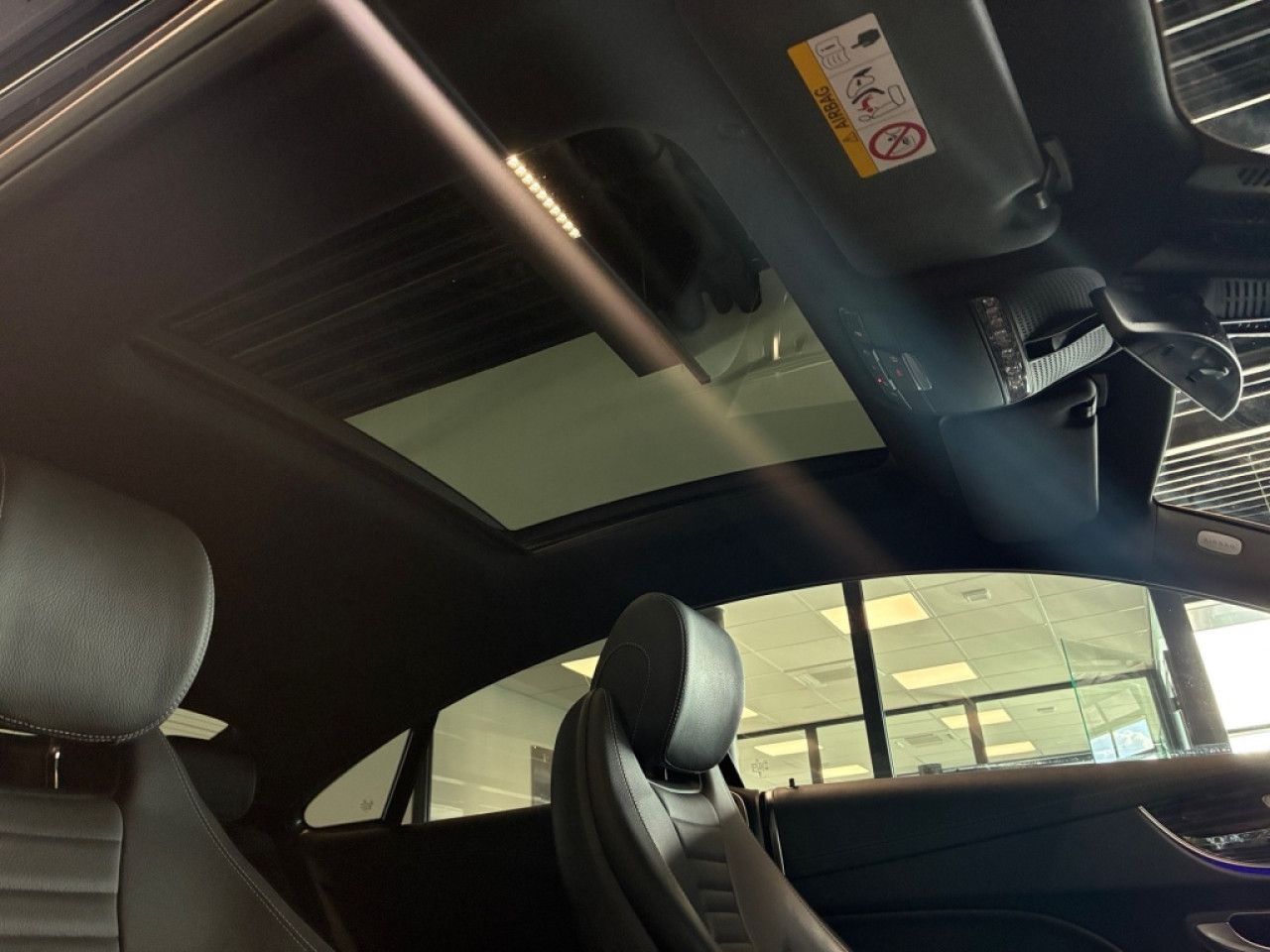 Mercedes-Benz E-Klasse – Bild 17