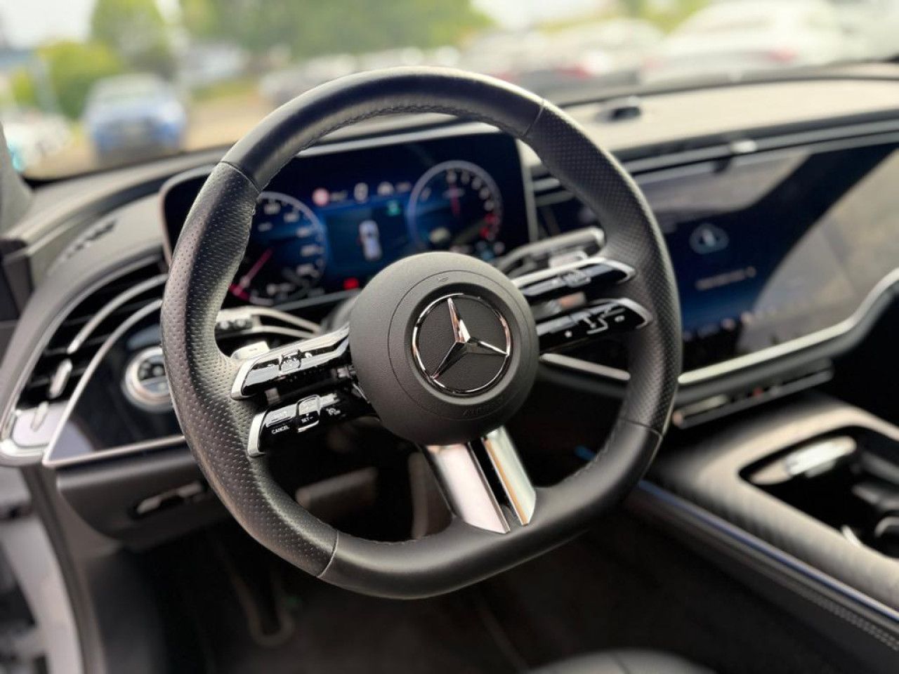 Mercedes-Benz E-Klasse – Bild 12