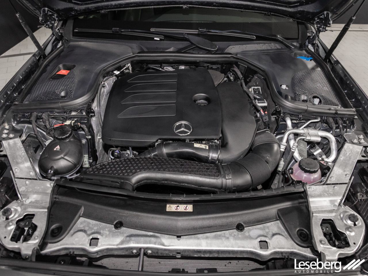 Mercedes-Benz E-Klasse – Bild 8