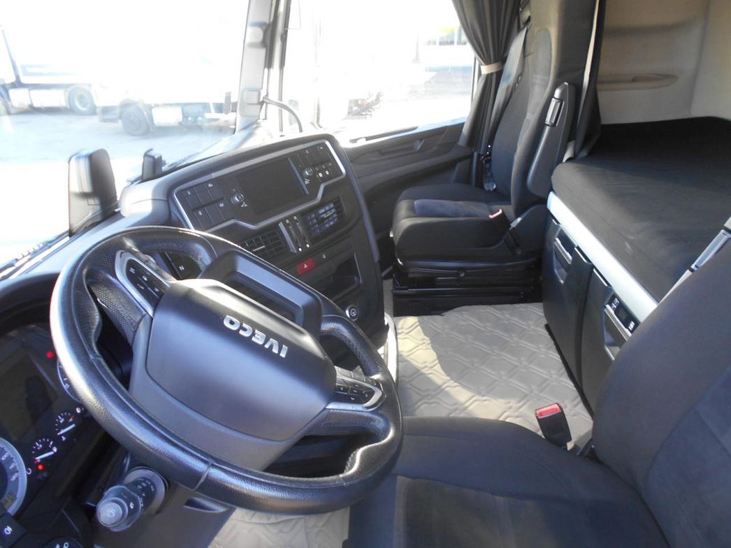 IVECO | S-WAY AS440S46T/P 2LNG