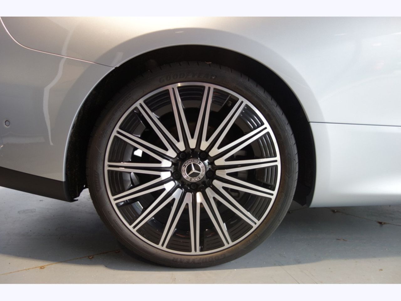 Photo du véhicule 9 / 18