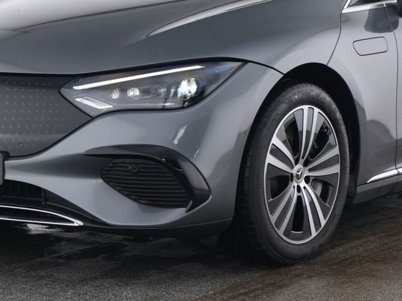 Mercedes-Benz EQE – Bild 2